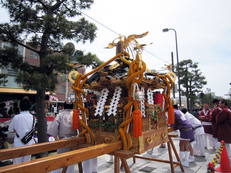 $オーラソーマ　総合情報サイト　ブログ-鎌倉祭り1